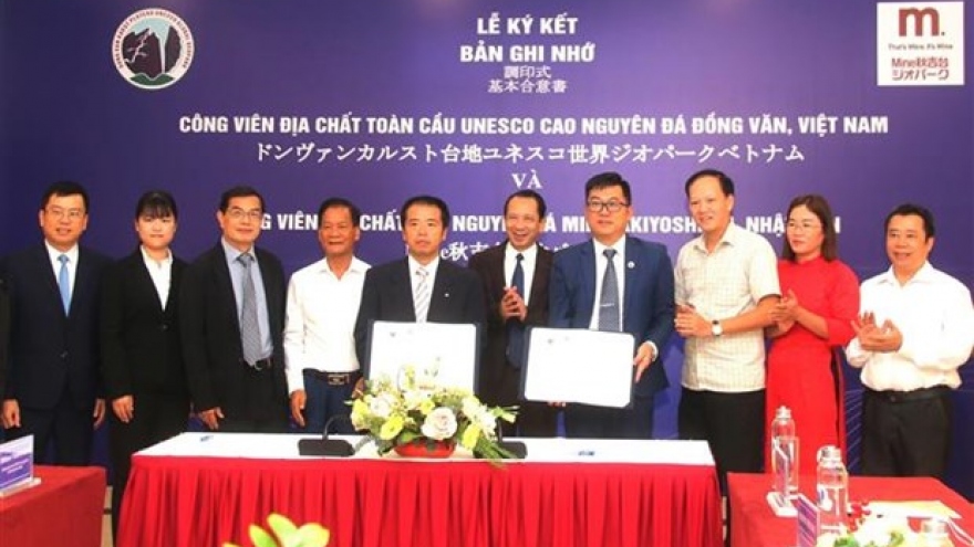 Vietnamese, Japanese geoparks sign MoU on cooperation